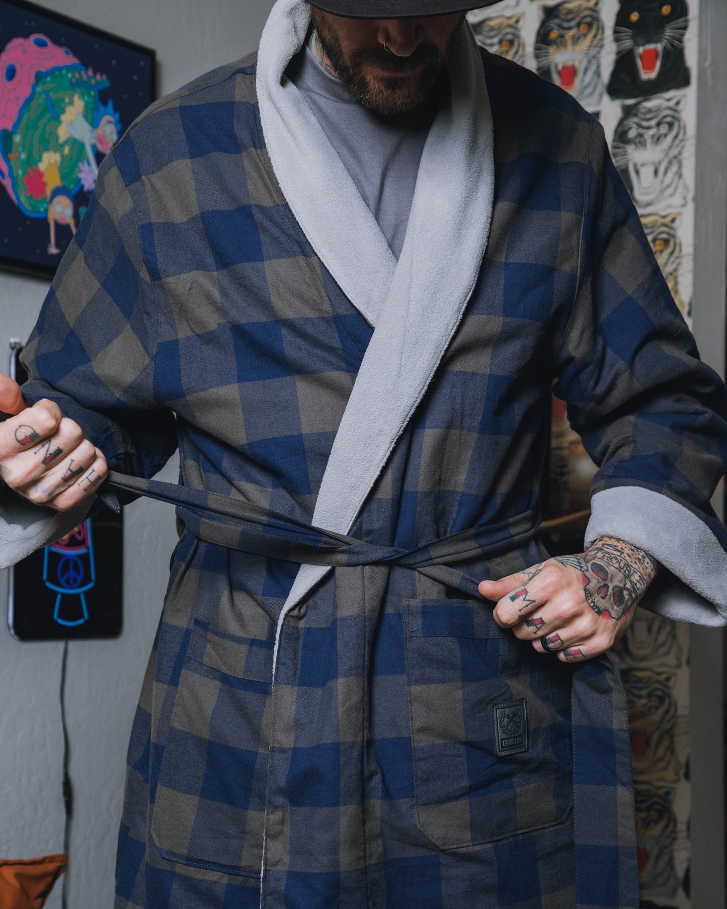 0 Dark 30 Fleece-Lined Robe