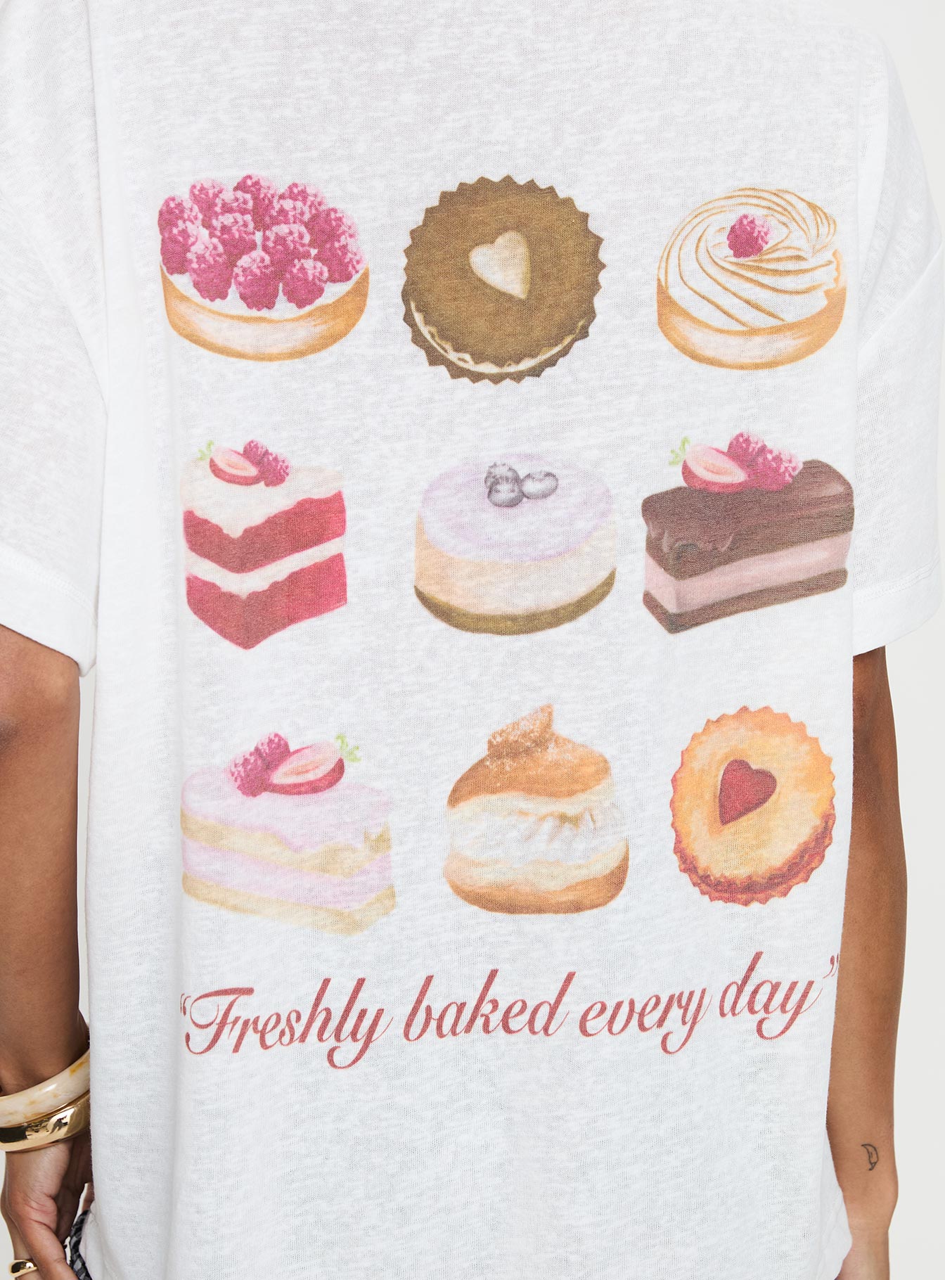 Bakery Caked Oversized Tee Cream