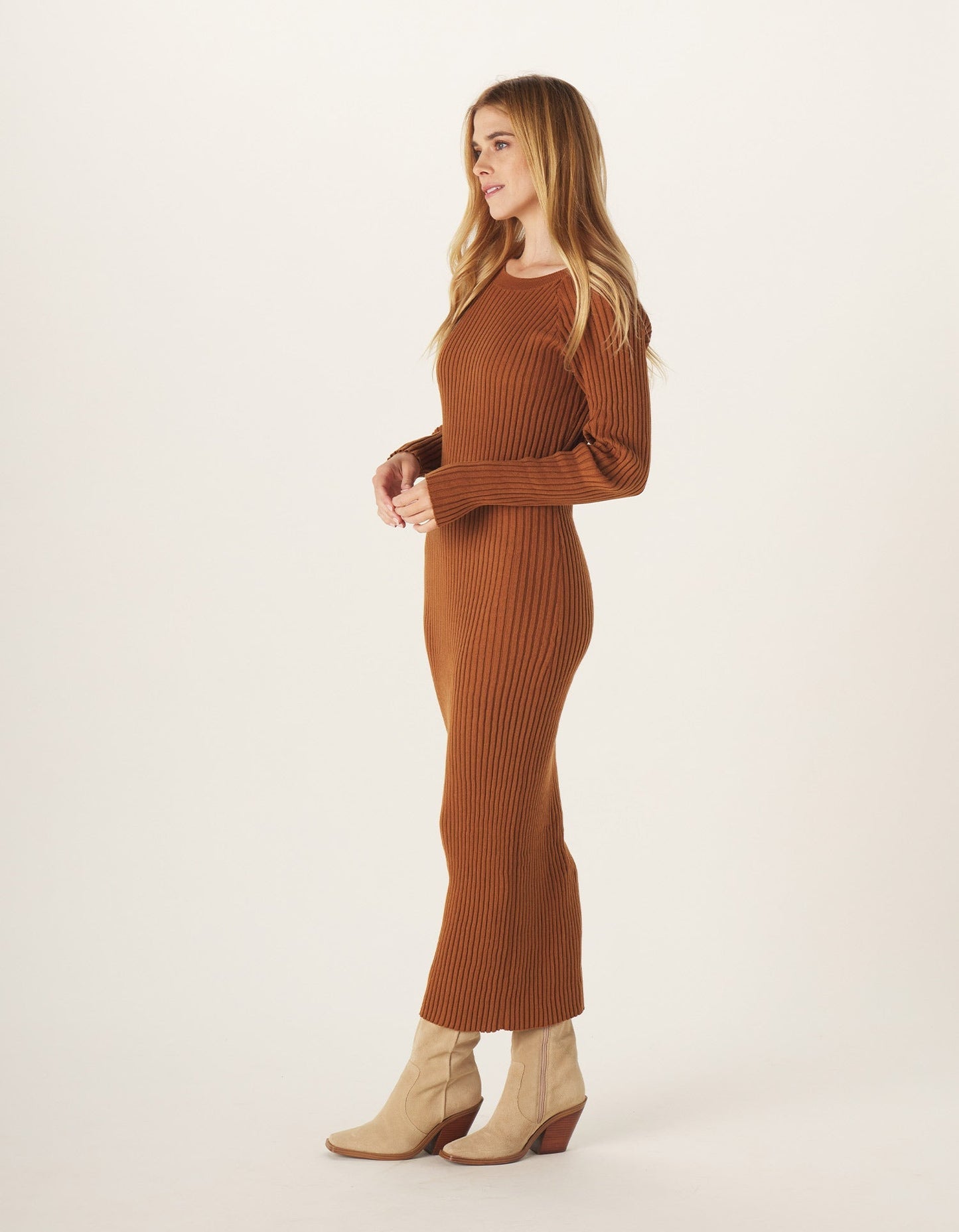 Ava Ribbed Maxi Dress in Clay