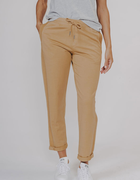 Classic Terry Looped Sweatpant in Camel