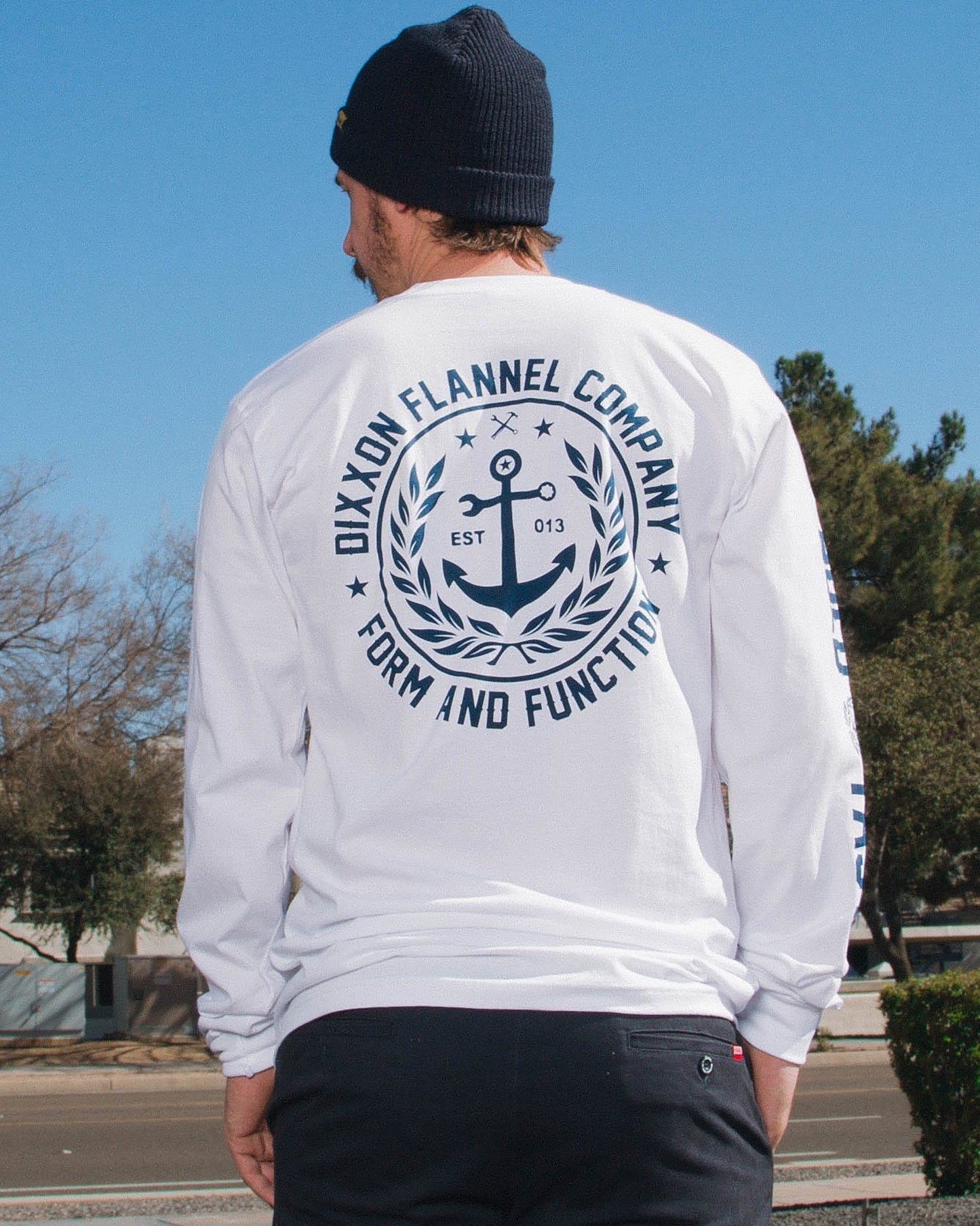 Anchor Crest Long Sleeve T-Shirt - White & Navy