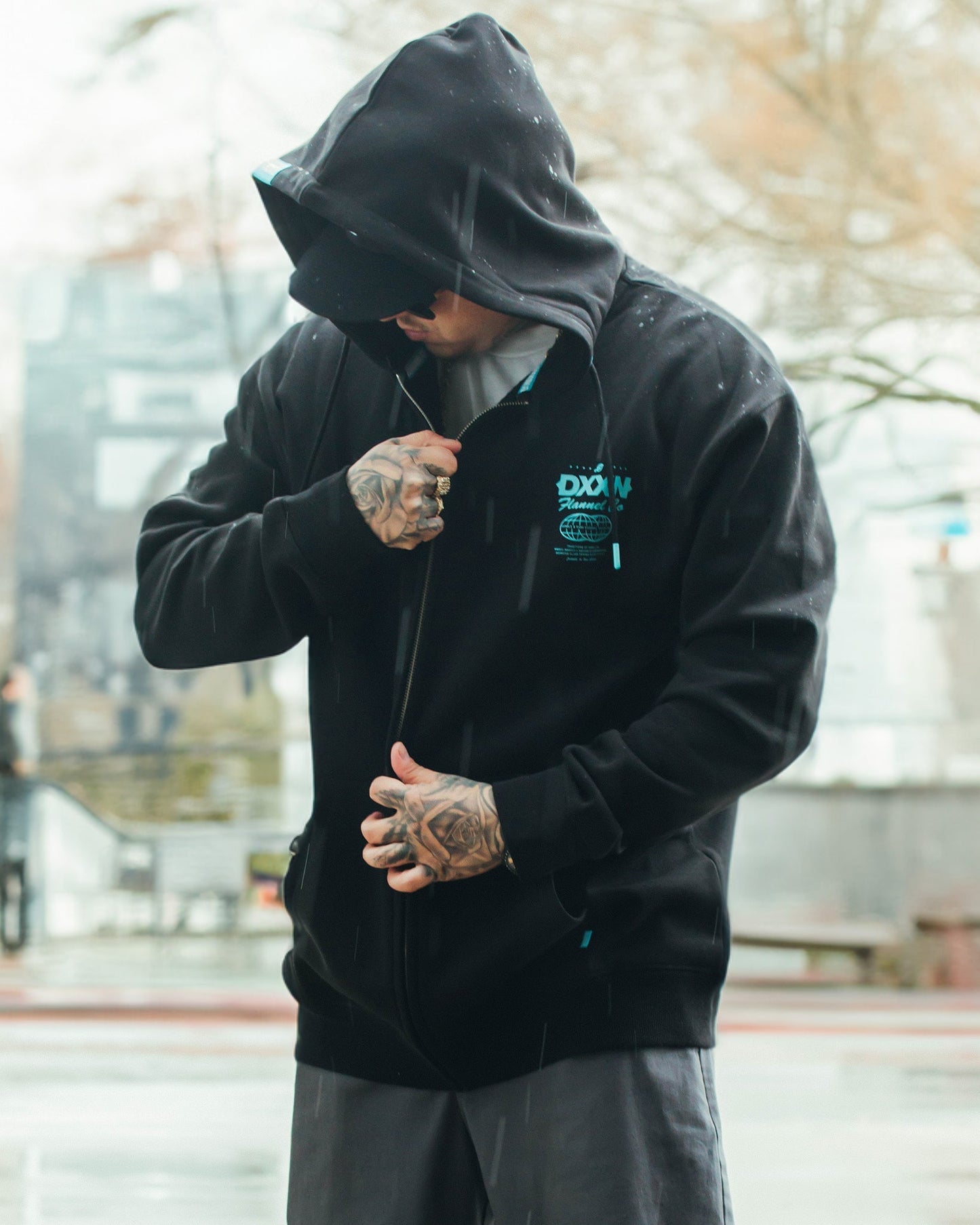 Aqua Tech Zip Up - Black