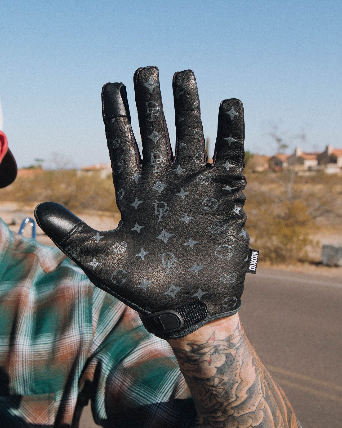 Bougie Moto Gloves - Black & Gray