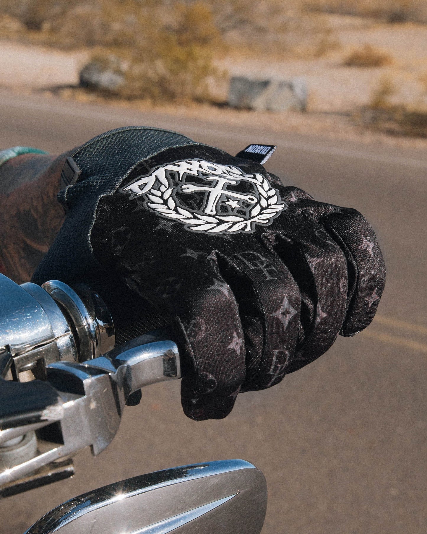 Bougie Moto Gloves - Black & Gray