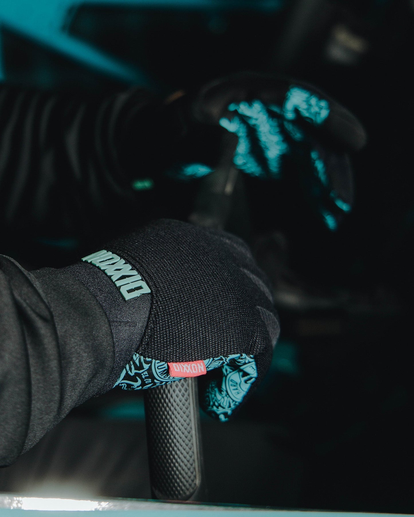 BRAAP Moto Gloves - Aqua Yeww!